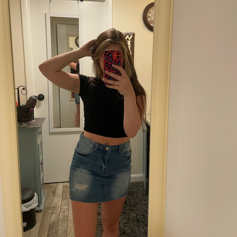 Super cute mini jean skirt, brand KanCan Los Angeles, size 3